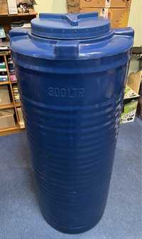 Емкость для воды пищевая / бочка 300 литров
