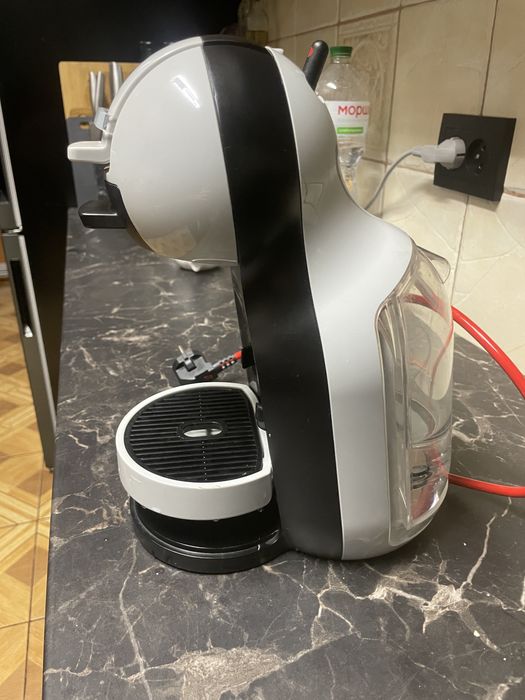 Капсульна кавоварка Nescafe Dolce Gusto Mini Me Black and White