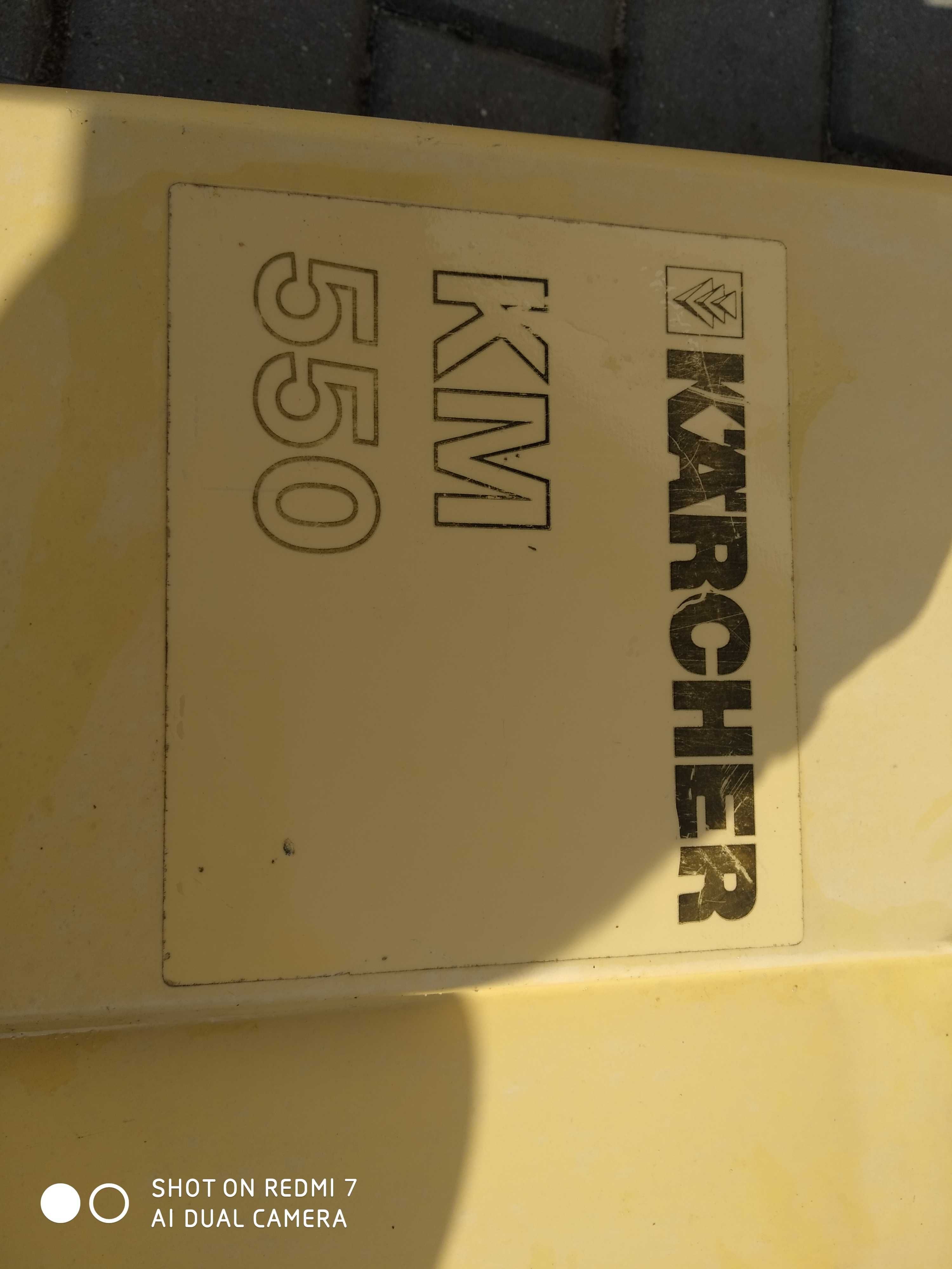 Zamiatarka KARCHER KM550