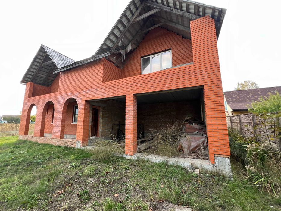 Продаж 5 кім будинку в Баришівці 250м2 в гарному районі - є відеоогяд!