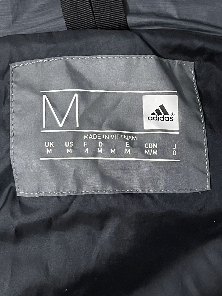 Куртка adidas M