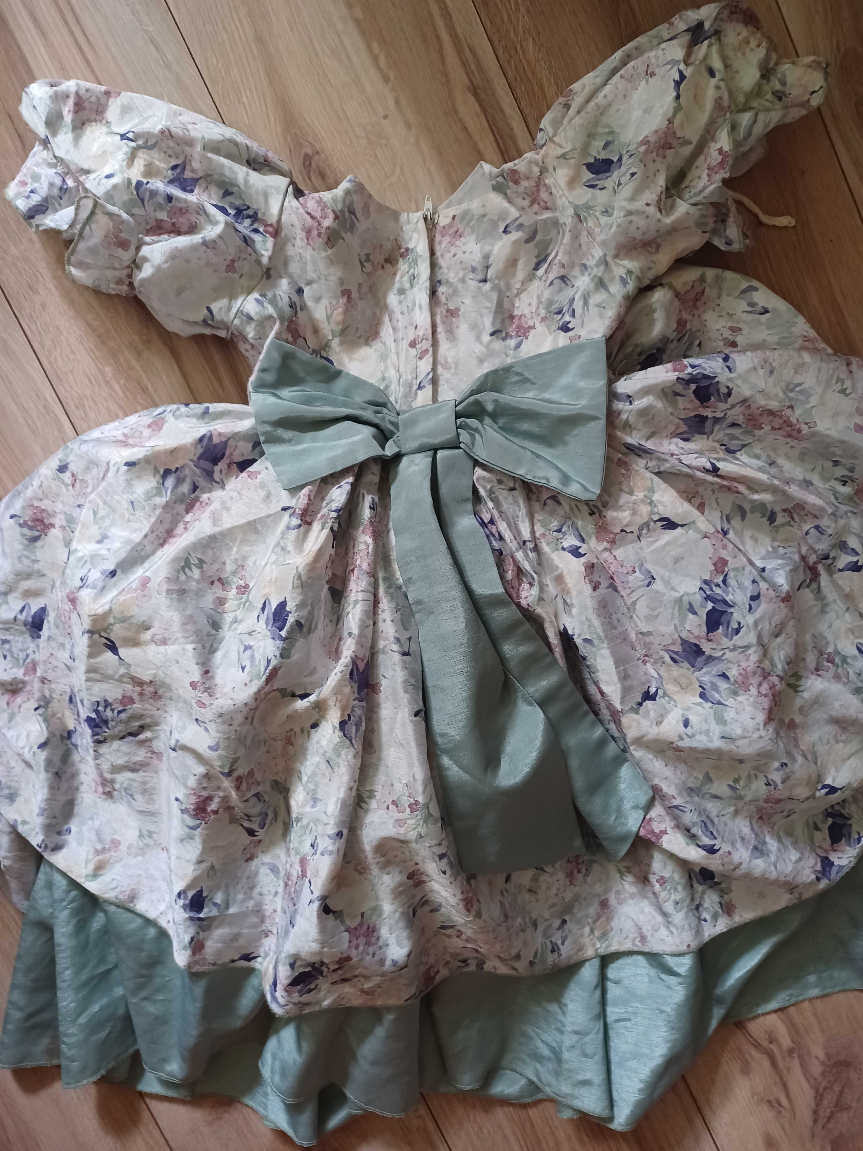 Bufiasta sukienka księżniczki, strój na bal przebierańców 110 cm