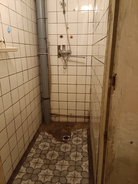 Продаж Двух Кімнат Заходь та Живи