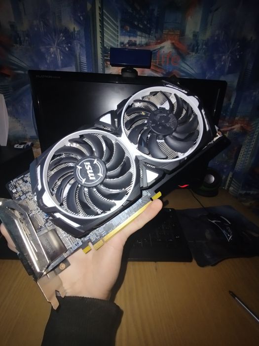 Продам відеокарту rx580 робоча