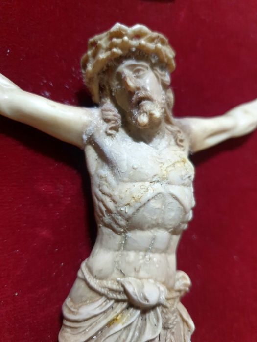 Maravilhosa antiga preciosa escultura de Cristo - emoldurada