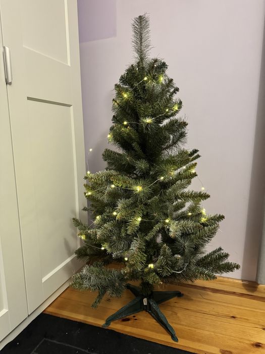 Choinka świąteczna 120 cm – model Carmen, piękna i realistyczna