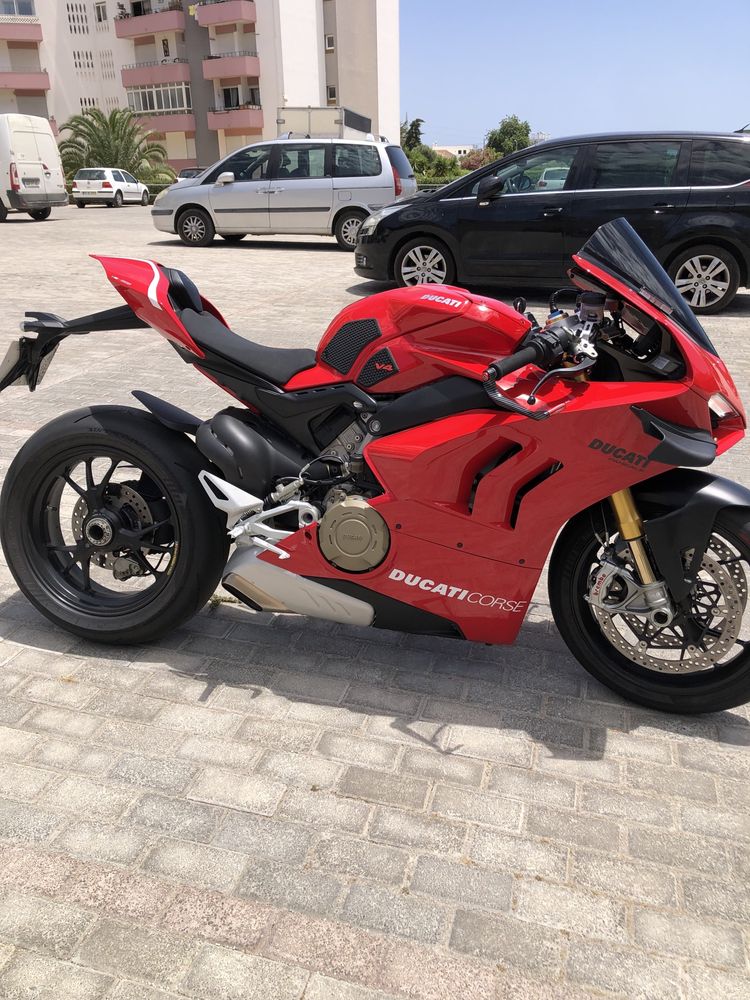 Ducati panegale v4s