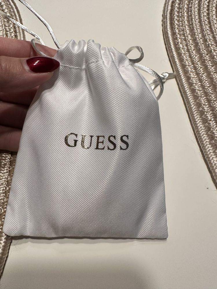 Łańcuszek Guess  naszyjnik