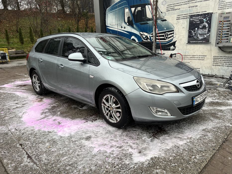 Opel astra j 2011 1.7