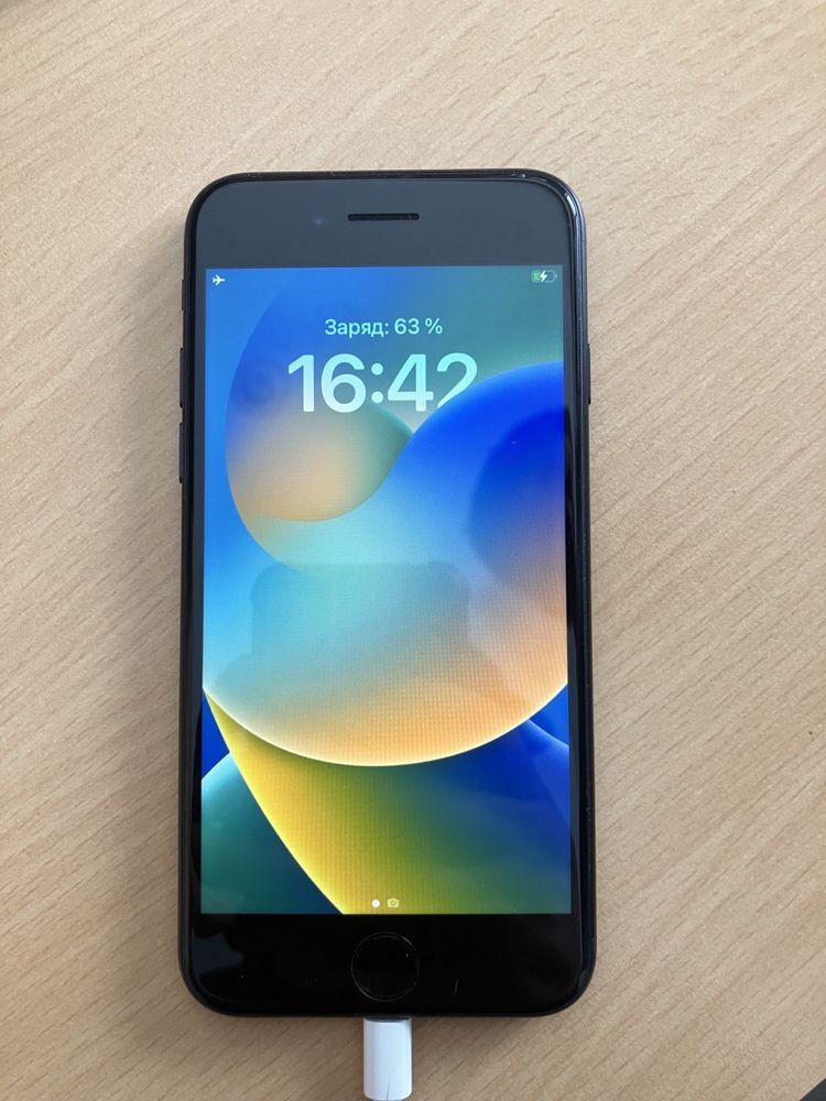 Iphone SE 3rd gen 2022 64GB оригінал в ідеальному стані