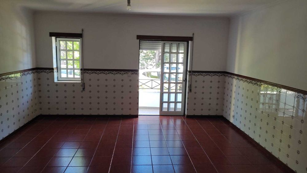 Apartamento T3 com garagem em Eiras, Coimbra