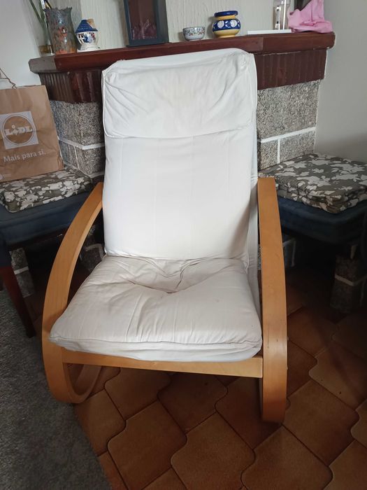 Cadeira de amamentação estilo IKEA