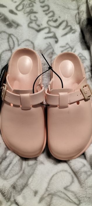 Łososiowe damskie klapki piankowe,rozm.38