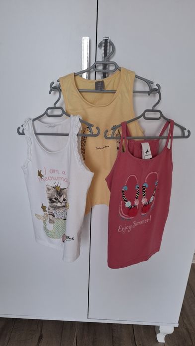 Zestaw bluzek dla dziewczynki rozm. 122/128