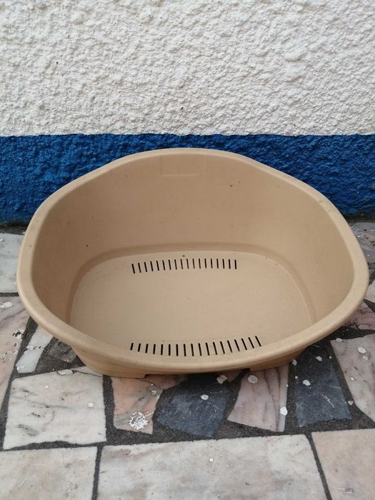 Cama para animais de estimação bege