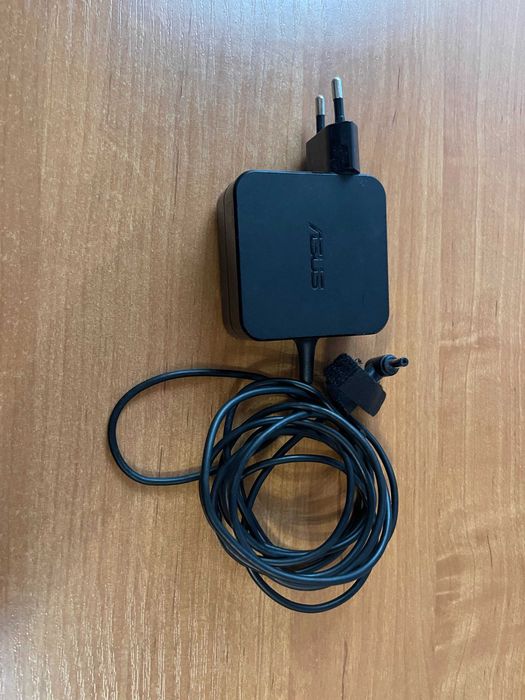 Laptop / notebook ASUS ZenBook UX430U i5-8250U WINDOWS 11 PRO