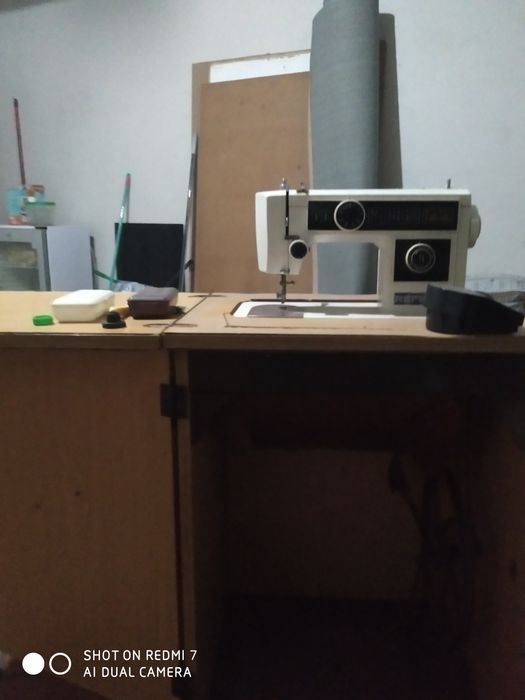 Vendo máquina de costura