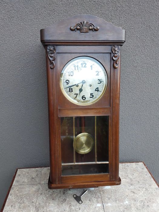 Stary zegar ścienny przedwojenny sprawny film gongu E221