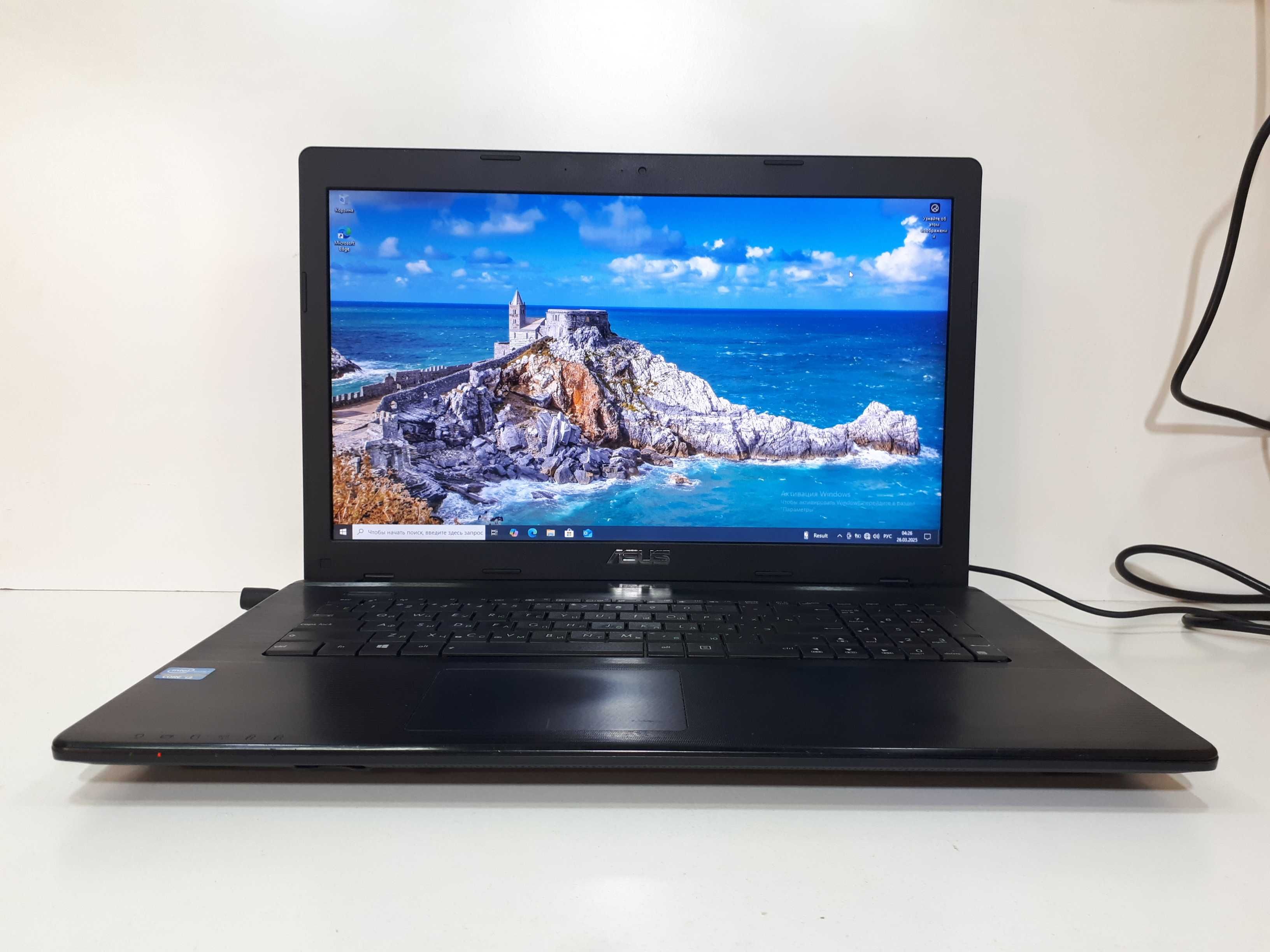 Ноутбук ASUS X75A, 17.3", в гарному станi.