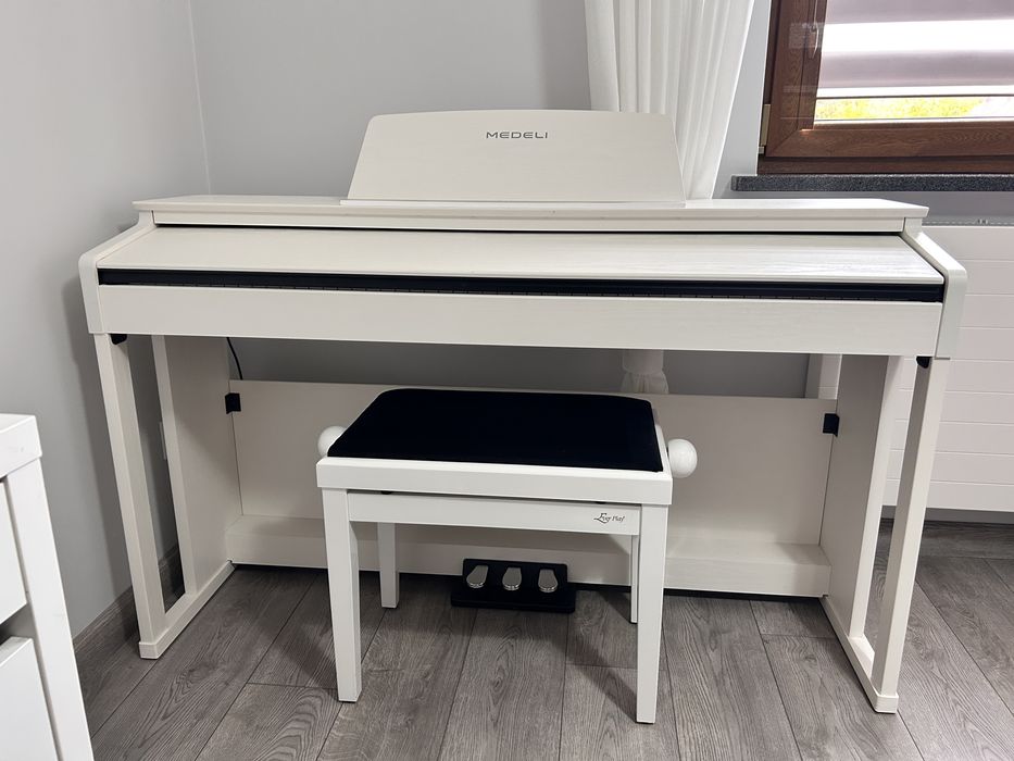 Pianino MEDELI DP280K + ŁAWA