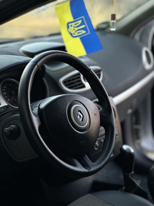 Продам Renault Clio 3
