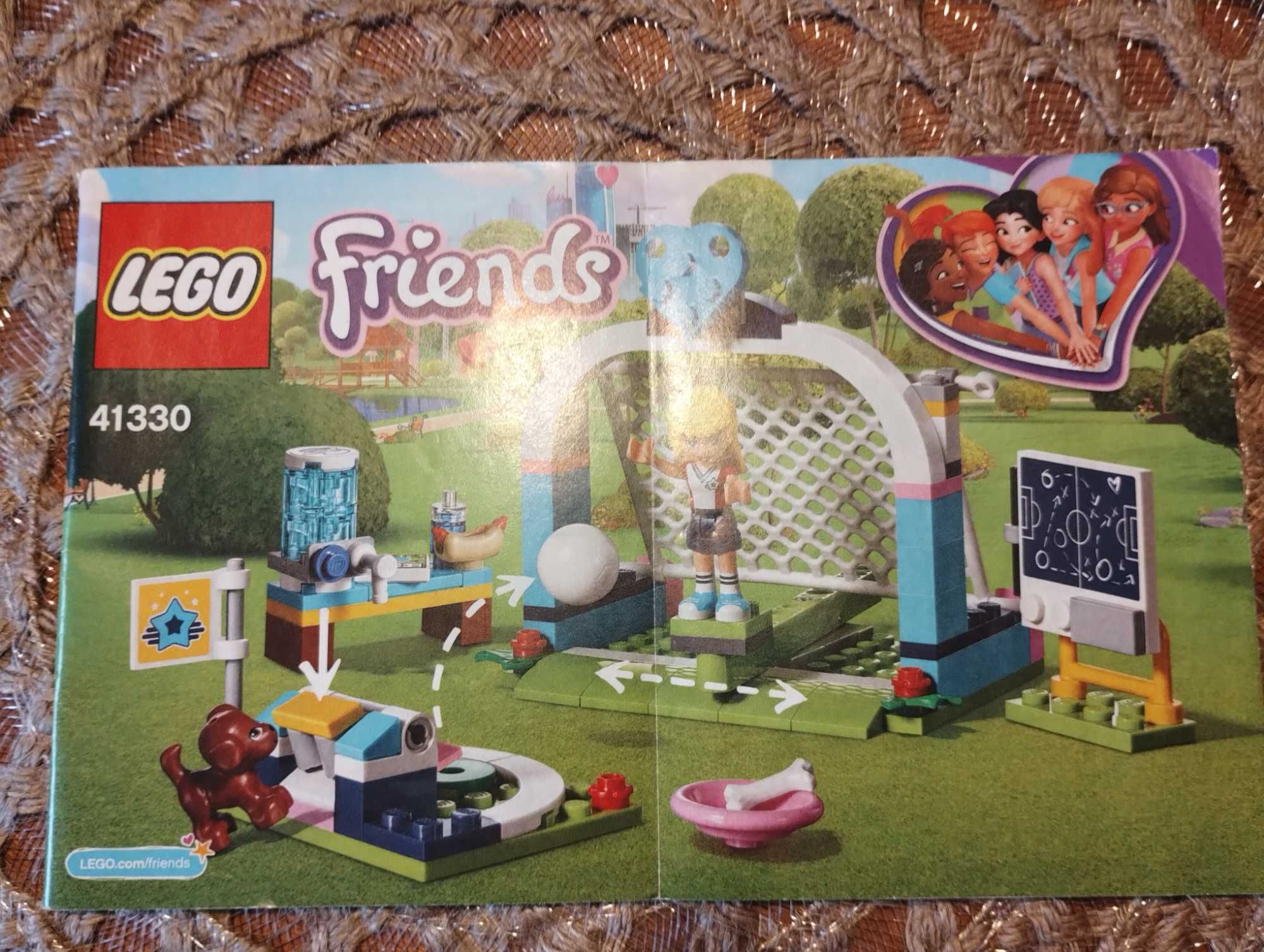 LEGO  Friends - 41330 Trening piłkarski Stephanie