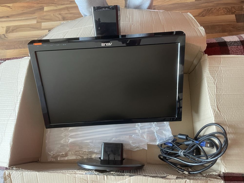 Монітор Asus 19 дюймів в робочому стані