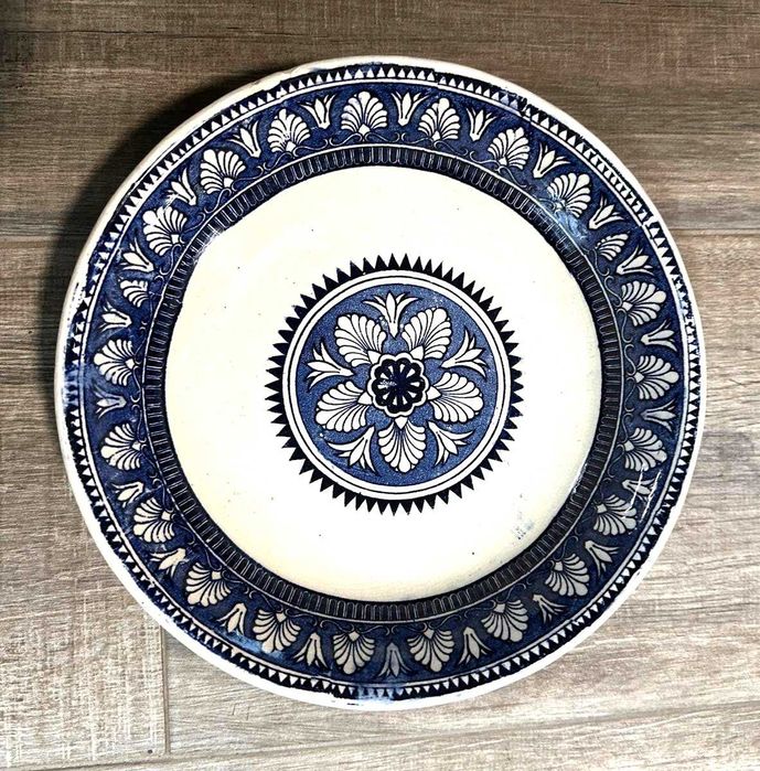 Saladeira antiga da Fabrica de Loiça de Sacavem 24X07 cm