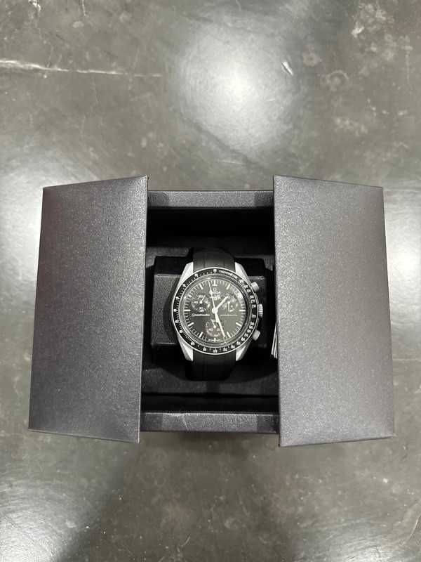 Omega x Swatch Moon SO33M100 Apollo Edition