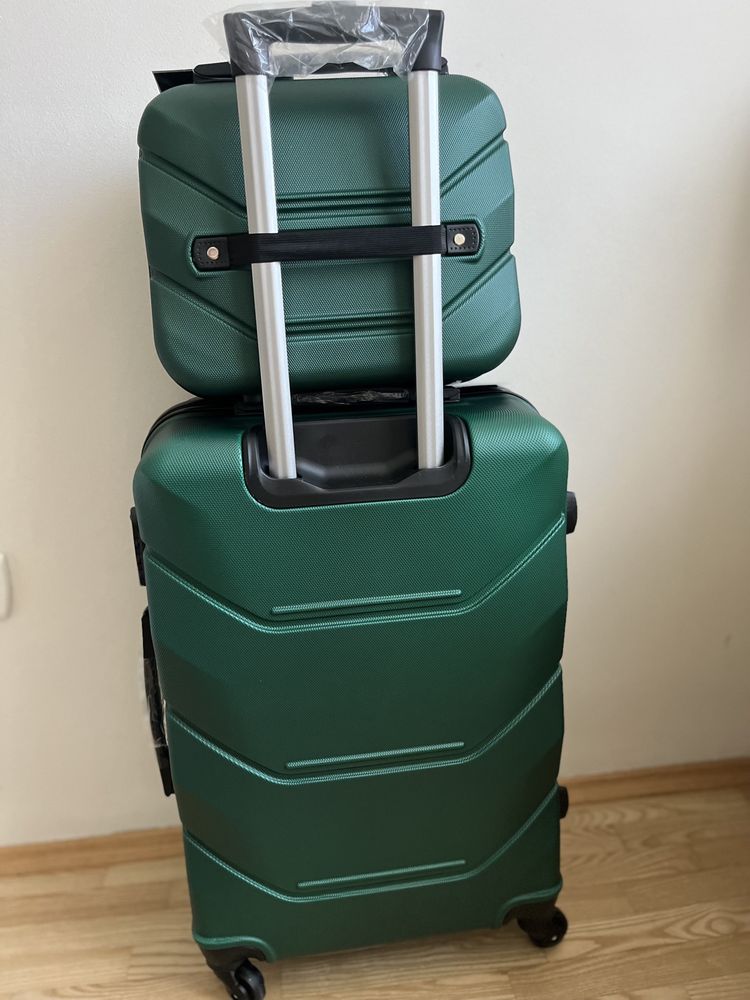 Walizka torba + kosmetyczna kuferek bagaż podręczny kabinowy wizzair