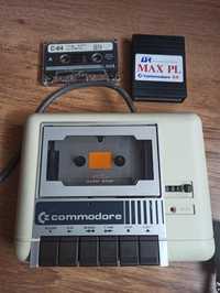 Commodore 64 magnetofon plus cartridge