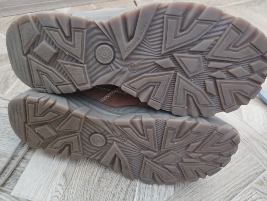 Шкіряні берці черевики