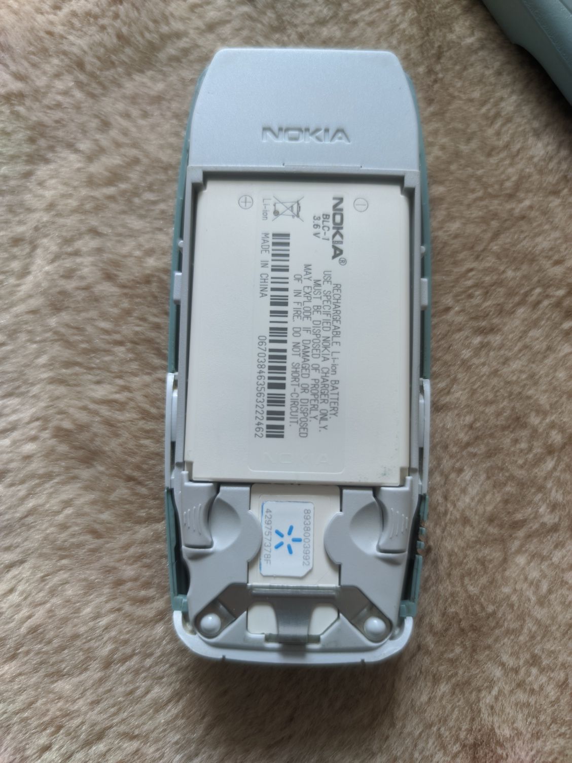 Мобильный телефон Nokia 3410