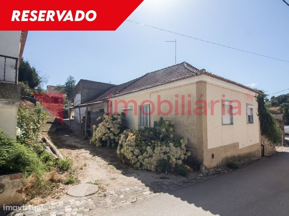 Moradia para recuperar em Casais Maçaricos - Aldeia Gavinha