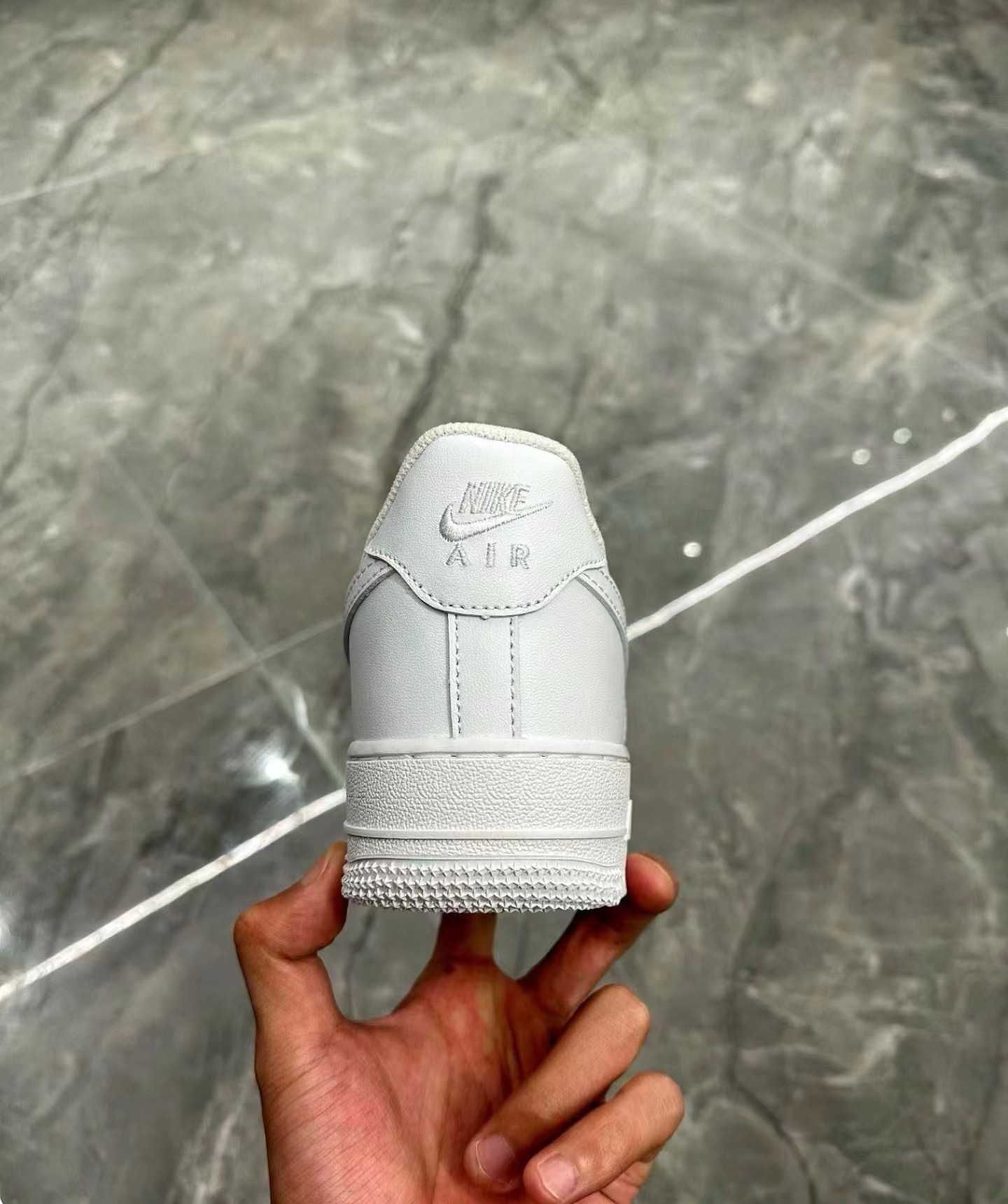 Nike Air Force 1 '07 White 39