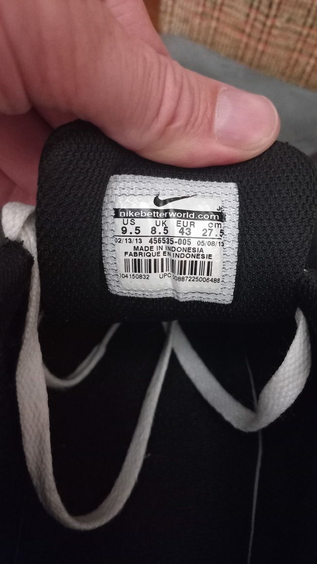 Продаю Nike md runner