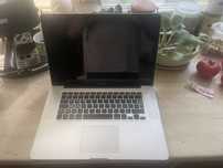 Macbook pro 15 cali 16 giga pamięci Apple
