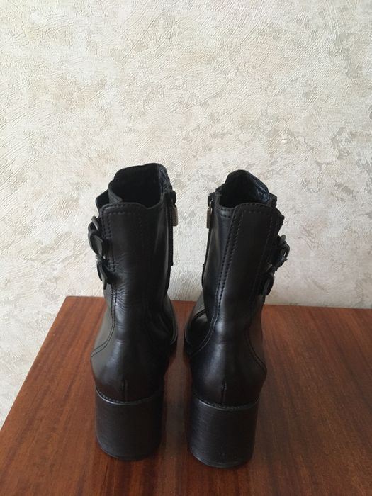 Casadei ботинки р.39-39,5