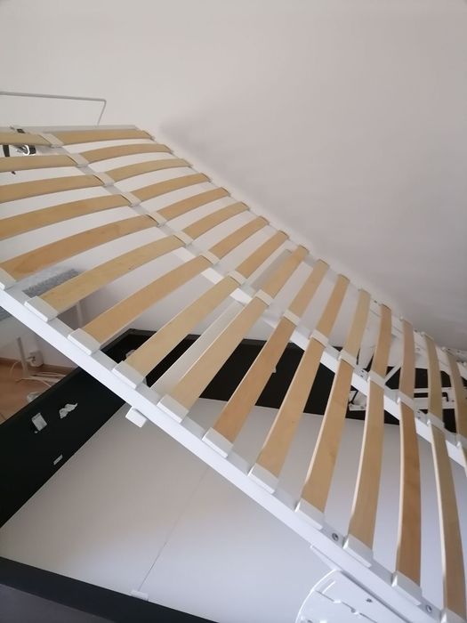 Sprzedam łóżko 2000×1600