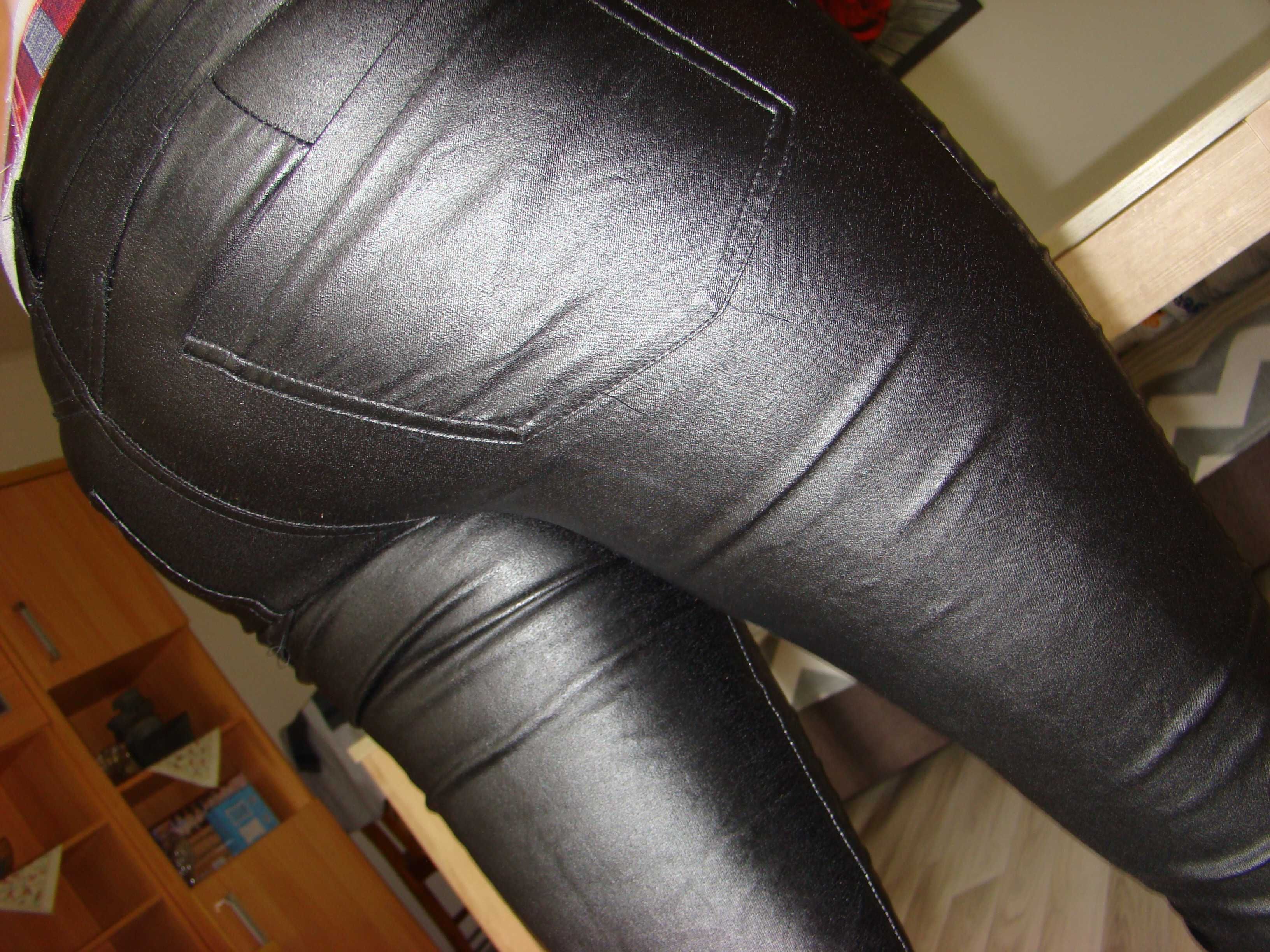 Mohito R.32 Jeans rurki skiny woskowane XXS