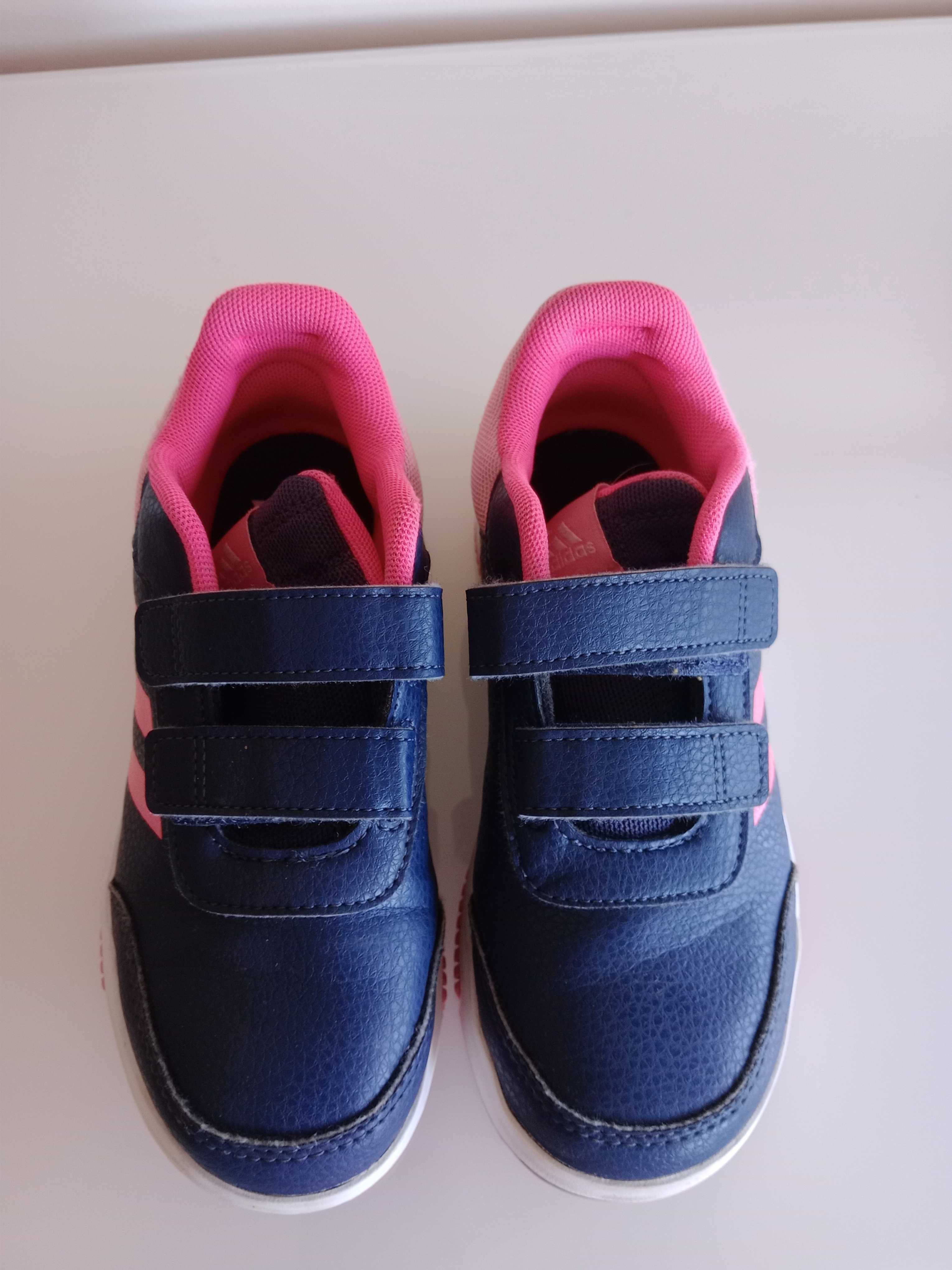 Sapatilhas adidas TAM 33