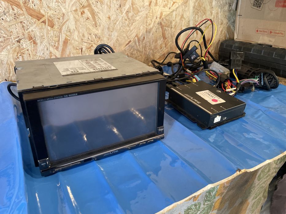 Магнітола Alpine IVA-W205R