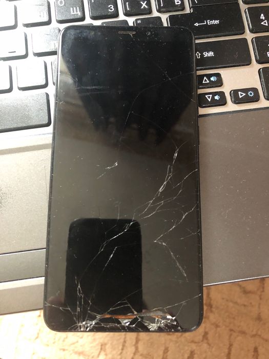 Телефон MI на запчасті