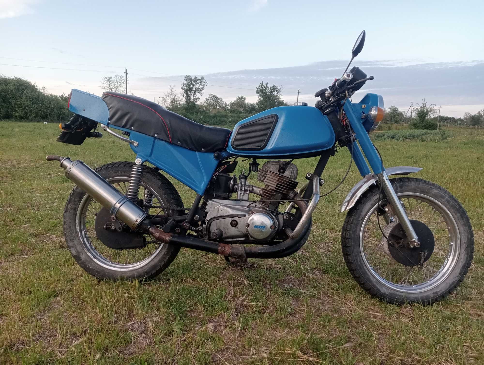 Продам или обменяю Иж планета 4