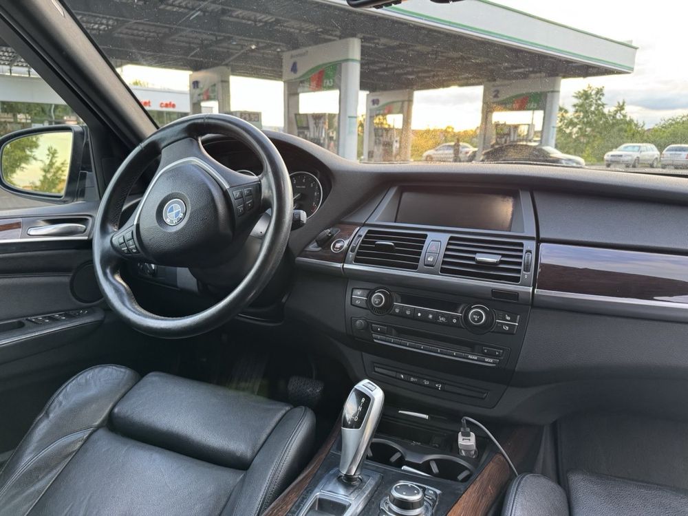 Bmw x5 2010 3.0 атмосера