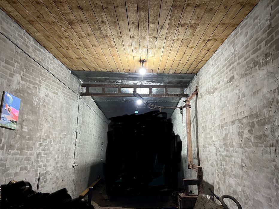 Продам гаражі в коперативі Простор