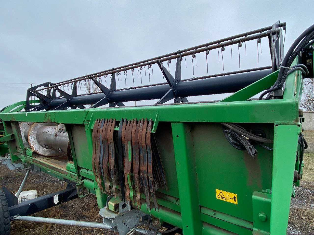 Комбайн John Deere 1550