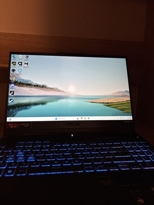 Sprzedam laptop gamingowego RTX4060/ 16 GB RAM/ 1 TB SSD/144Hz