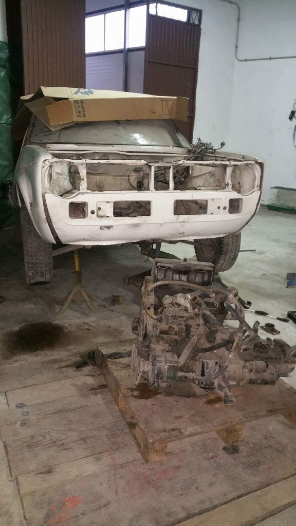 Projecto VW Golf MKI comercial