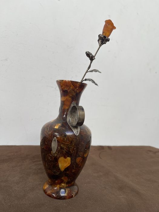 Bursztyn Wazon Okuty Srebrem ze Srebrną Różą Sygnowany Pamiątka z Prl